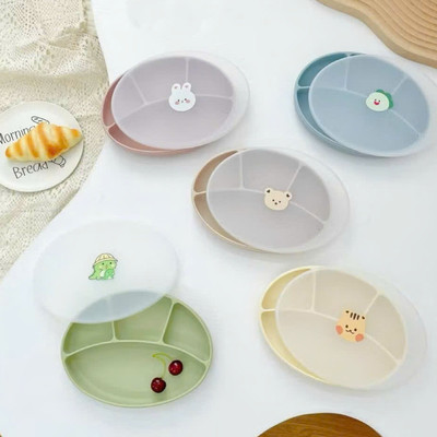 Khay ăn dặm silicon KidAndMom 4 ngăn hình Oval kèm nắp đậy cho bé, Khay ăn dặm có đế hít cho bé ăn