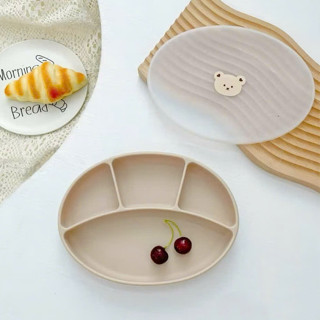 Khay Ăn Dặm Oval Silicone MinGo Có Đế Hít Chống Đổ, Khay Ăn Dặm Cho Bé 4 Ngăn Có Nắp Đậy An Toàn