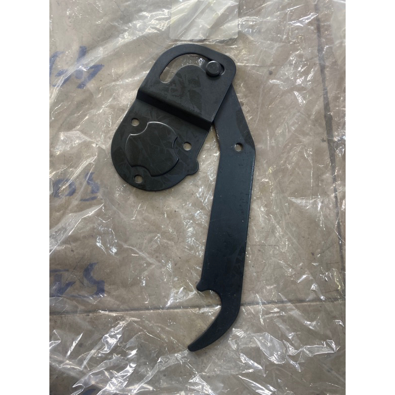 Thanh kéo bảo hiểm máy cắt nhôm MT230 M2300