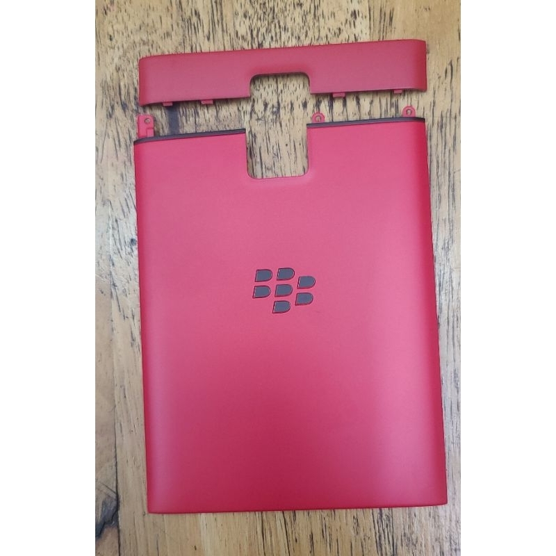Nắp lưng blackberry passport đỏ