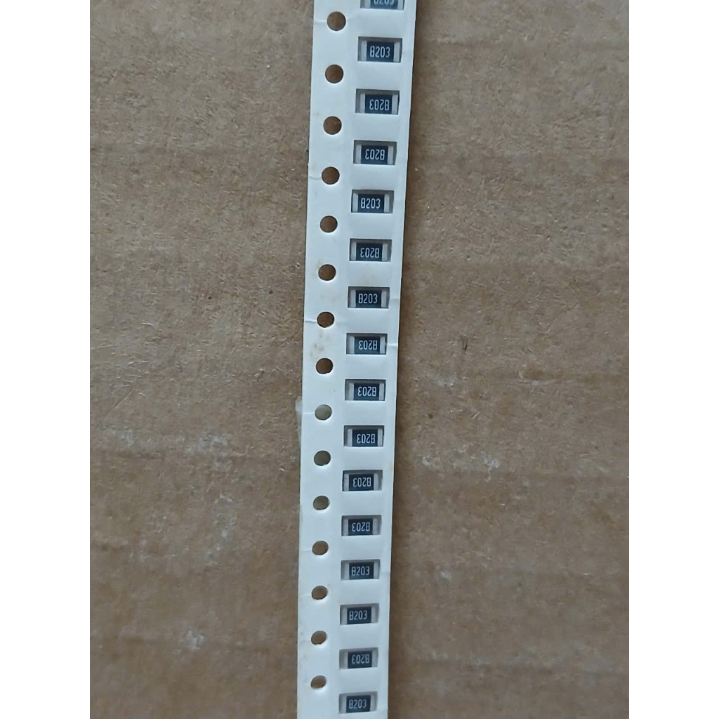 Điện Trở Dán 8203 820K kích thước 1206 1/4W (100 con)
