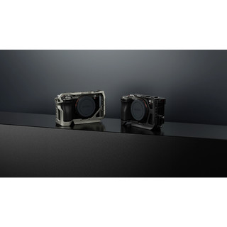 Tilta Half Cage Máy ảnh Sony Alpha a7c2 a7cR gọn nhẹ đẹp