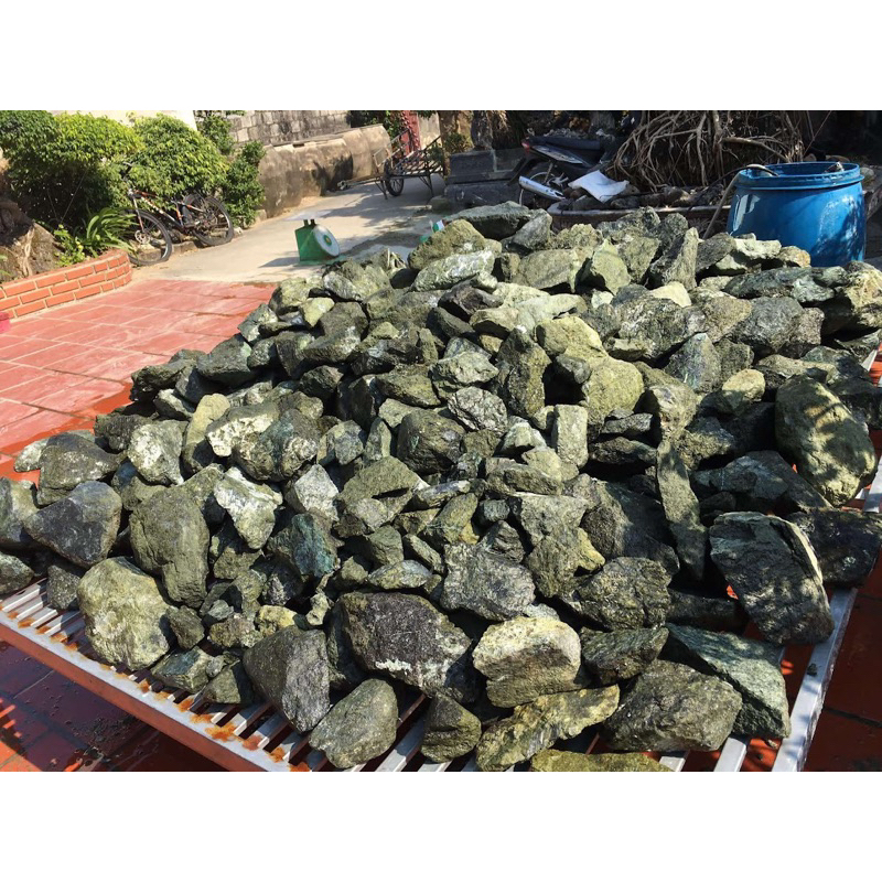 đá nham xanh size nhỏ 2-4 ngón tay (1kg) trang trí setup layout bể thuỷ sinh