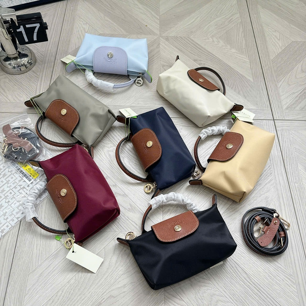 Túi nữ, L.c chất vải dù đeo chéo size 18 tặng kèm móc,dây đeo chéo mẫu mới siêu xinh