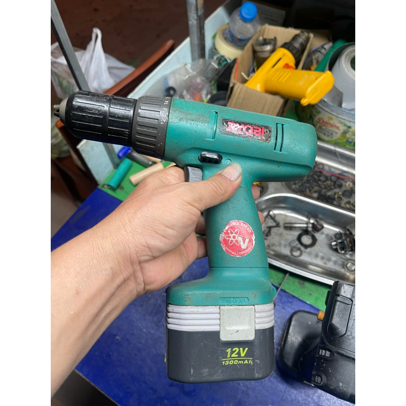 Khoan pin Ryobi 12v. Máy chạy full chức năng