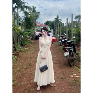 Đầm Váy trắng Tiểu Thư xoè Dài Cổ Yếm tơ nến40-65KG bigsize đính Hoa Eo hở lưng maxi trắng biển dự tiệc cưới MANILA