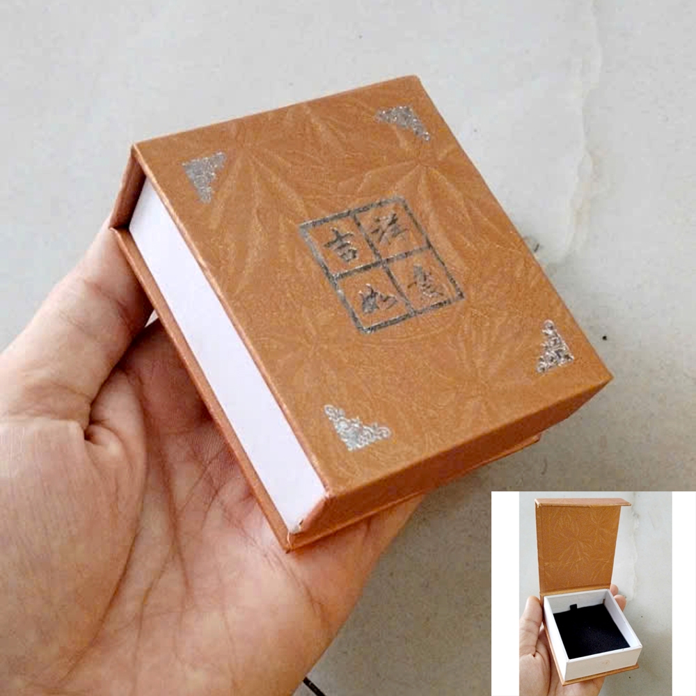 Hộp đựng chuỗi làm quà tặng