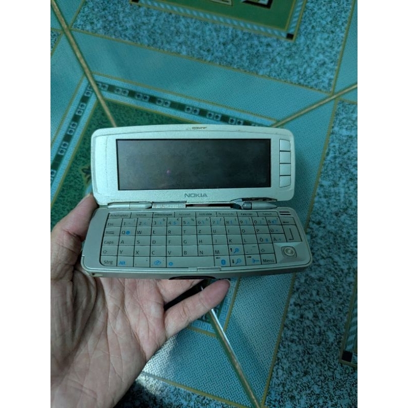 Xác điện thoại Nokia 9300 cổ như ảnh