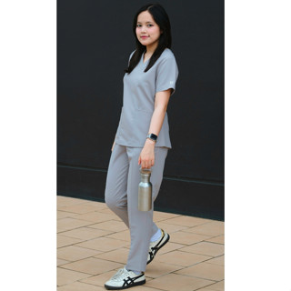 Bộ Scrubs Bác Sĩ Nữ Bloudi Basic Nhiều màu Tay Ngắn Cotton Cao Cấp, đồng phục y tế