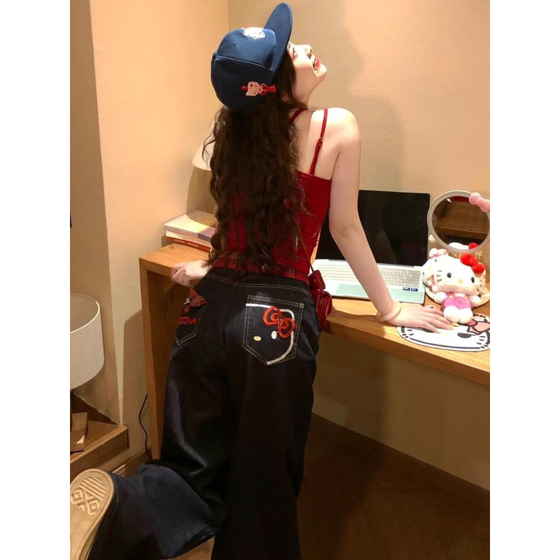 𝐘𝐮𝐫𝐢.𝐬𝐭𝐨𝐫𝐞 Quần Jeans Mix Thêu Đỏ Dáng Suông