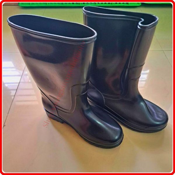 Ủng cao su đen TGP chống nước, chống trơn trượt cho công nhân thủy sản, làm vườn, đi mưa