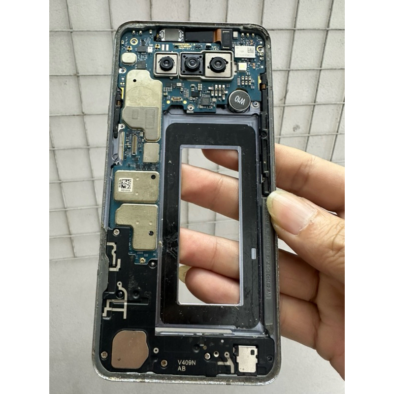 Main LG V40 thinQ