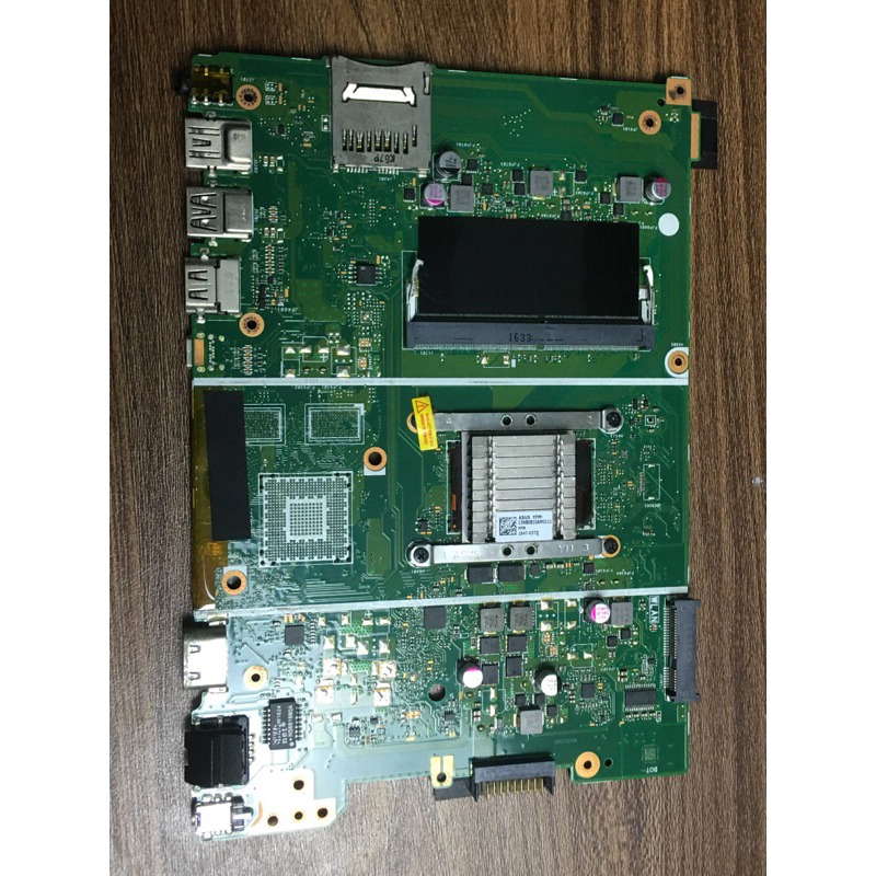 Main Asus X441UA chip i5 6200U