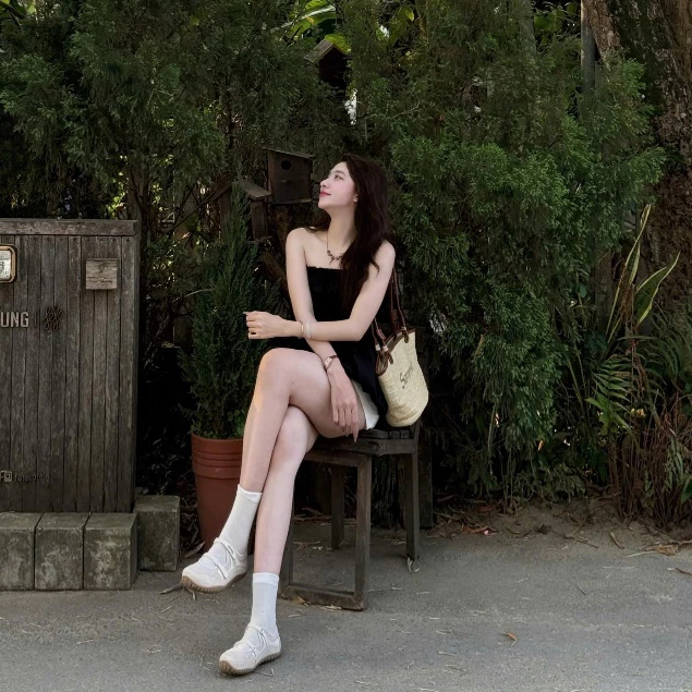 ( Hàng Loại 1, Có Sắn) Áo bí cúp ngực dáng xoè chất gió sần hót 2025 - Bun222 | BigBuy360 - bigbuy360.vn