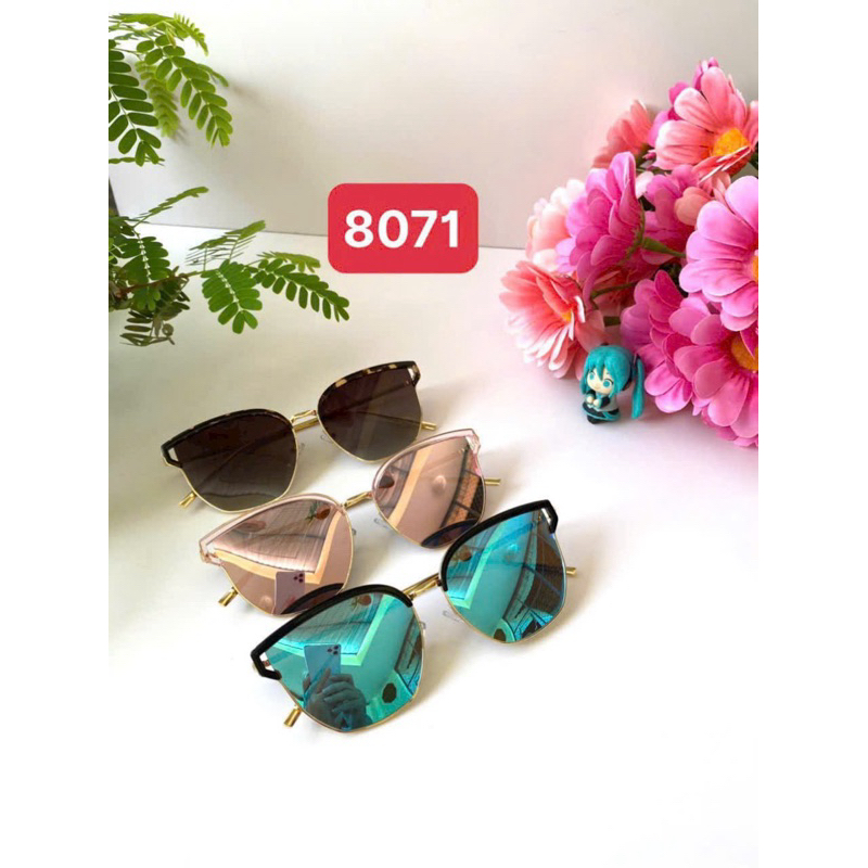 Mắt kính gọng tráng gương đẹp sôi động mùa hè