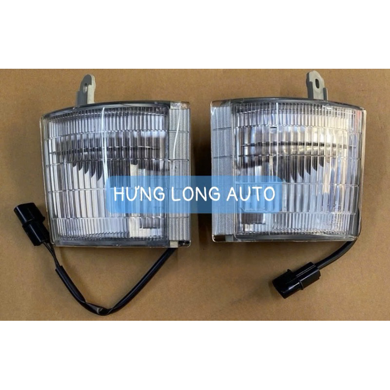 Đèn xi nhan/ Đèn đờ mi Mitsubishi Canter (hàng DEPO)