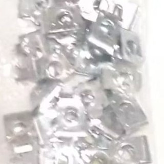 Pát Kẹp xoắn xi .4..6ly x50 cái...