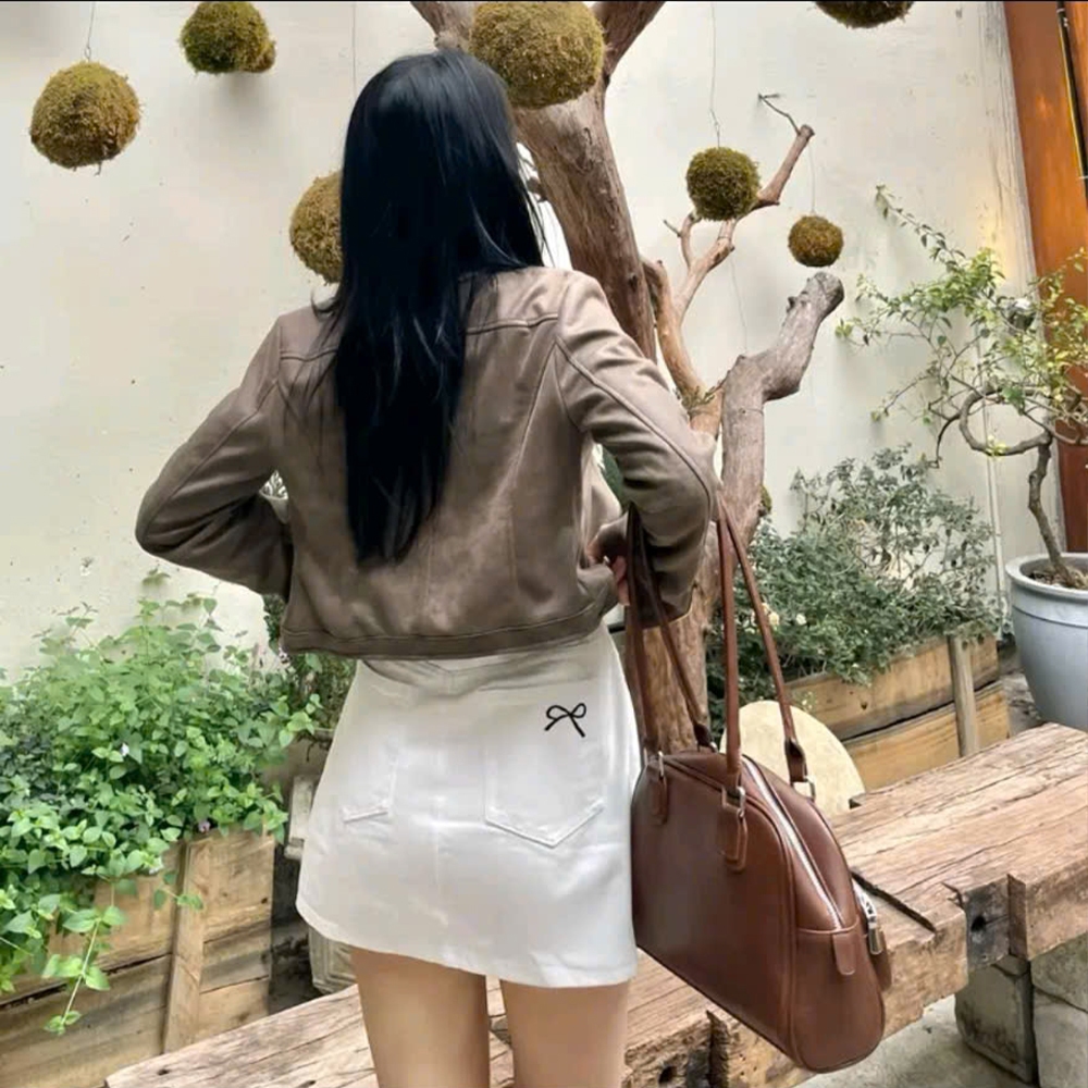 Chân Váy Jean Nữ Dáng Ngắn Chữ A Cạp Cao Thiết Kế Viền Túi Kiểu 4 Màu Tôn Dáng Dễ Phối Đồ | BigBuy360 - bigbuy360.vn