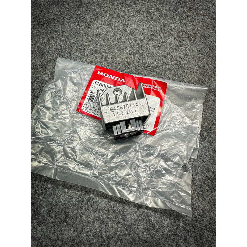 Cục sạc W Super DR WA100 RS hãng 31600KRS971