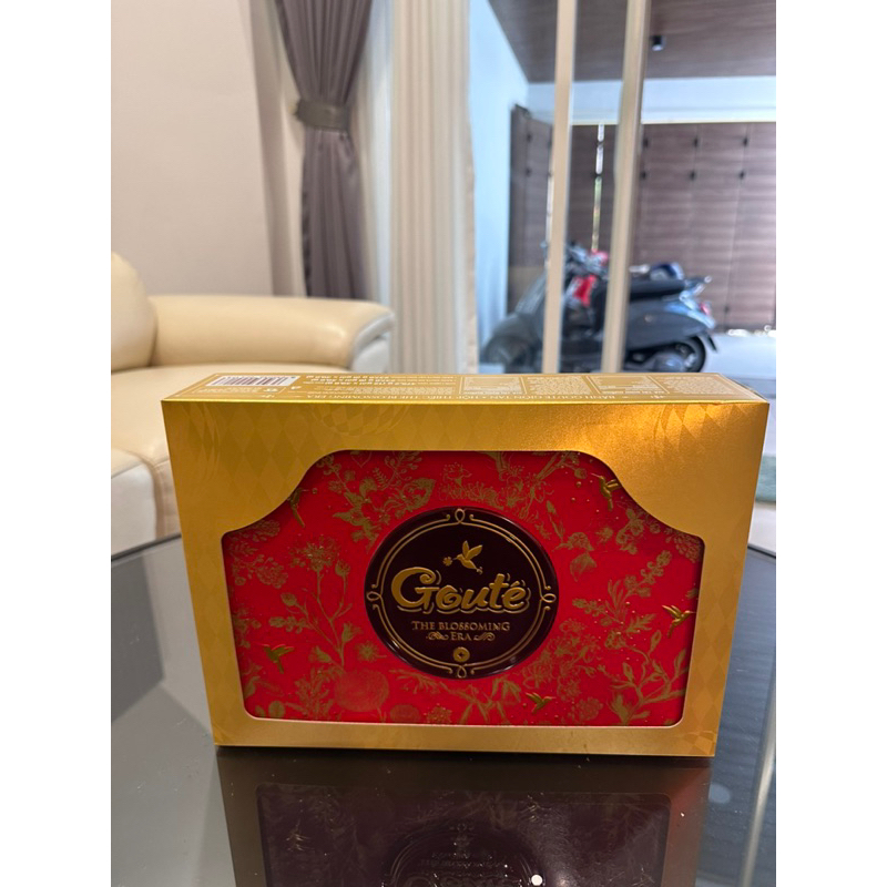 BÁNH GOUTE HỘP THIẾC 475,2G ( CÓ TÚI SÁCH)