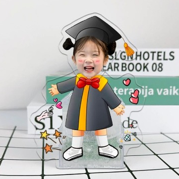 ( QUÀ TẶNG TỐT NGHIỆP  ) Mô hình standee lắc đầu chạy pin ghép mặt theo yêu cầu chibi cute Trí Decor làm QUÀ SIÊU CUTE