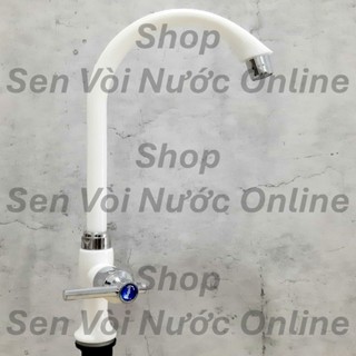 Vòi rửa chén chất liệu nhựa xoay 360 độ, sử dụng 1 đường dây nước cấp nước lạnh để dùng
