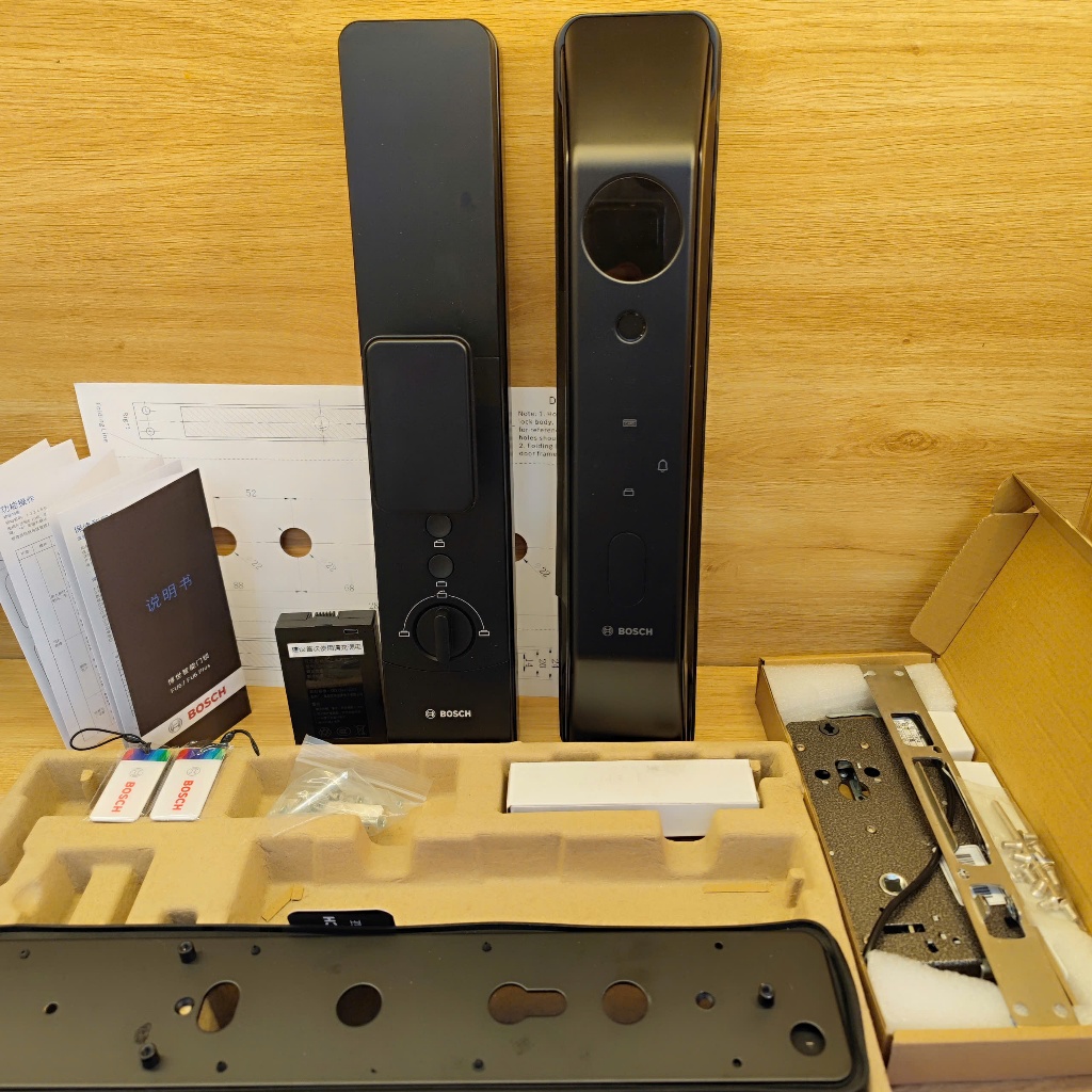 Khóa Vân Tay Bosch FU6, FU6 Plus, Thương Hiệu Đức Trang Bị Nhiều Tính Năng Bảo Mật