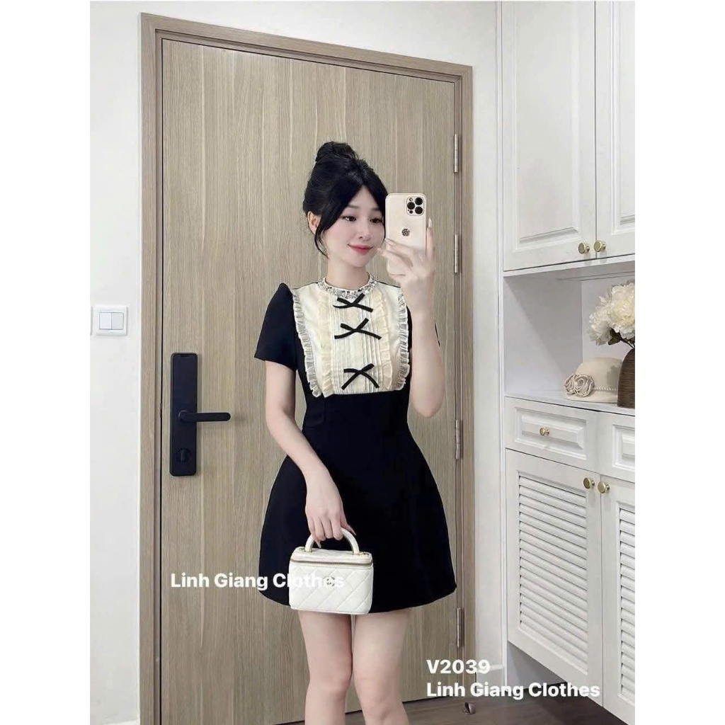 [CÓ BIG SIZE] Đầm công sở đen phối voan kem cổ đính đá cao cấp Jam Dress | BigBuy360 - bigbuy360.vn