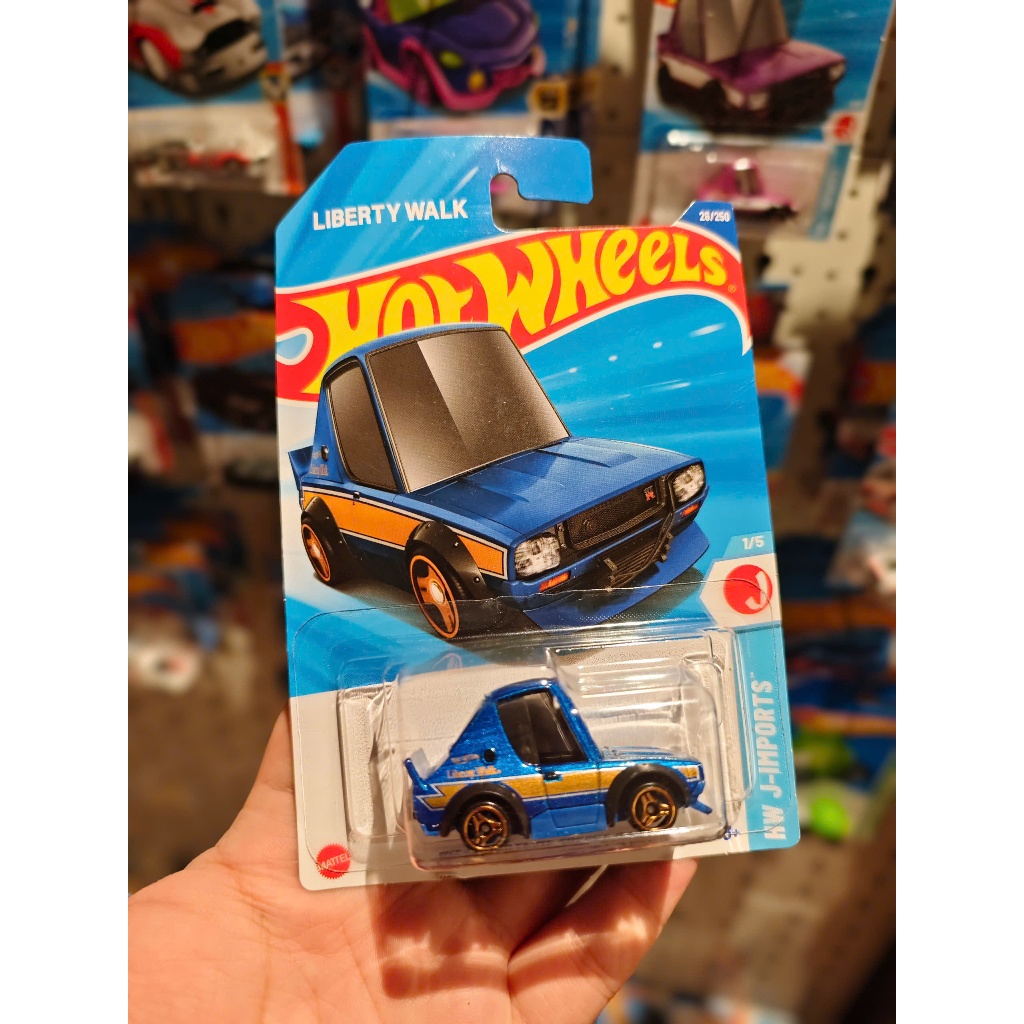 Xe mô hình Hot Wheels Nissan Skyline 2000GT-R LBWK ( Xanh )