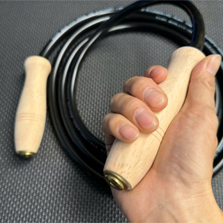 Dây nhảy thể lực Boxing - Kickboxing - Muay Thái -  cán  gỗ có size - 2.8m - 3m cán gỗ dây nặng 500g