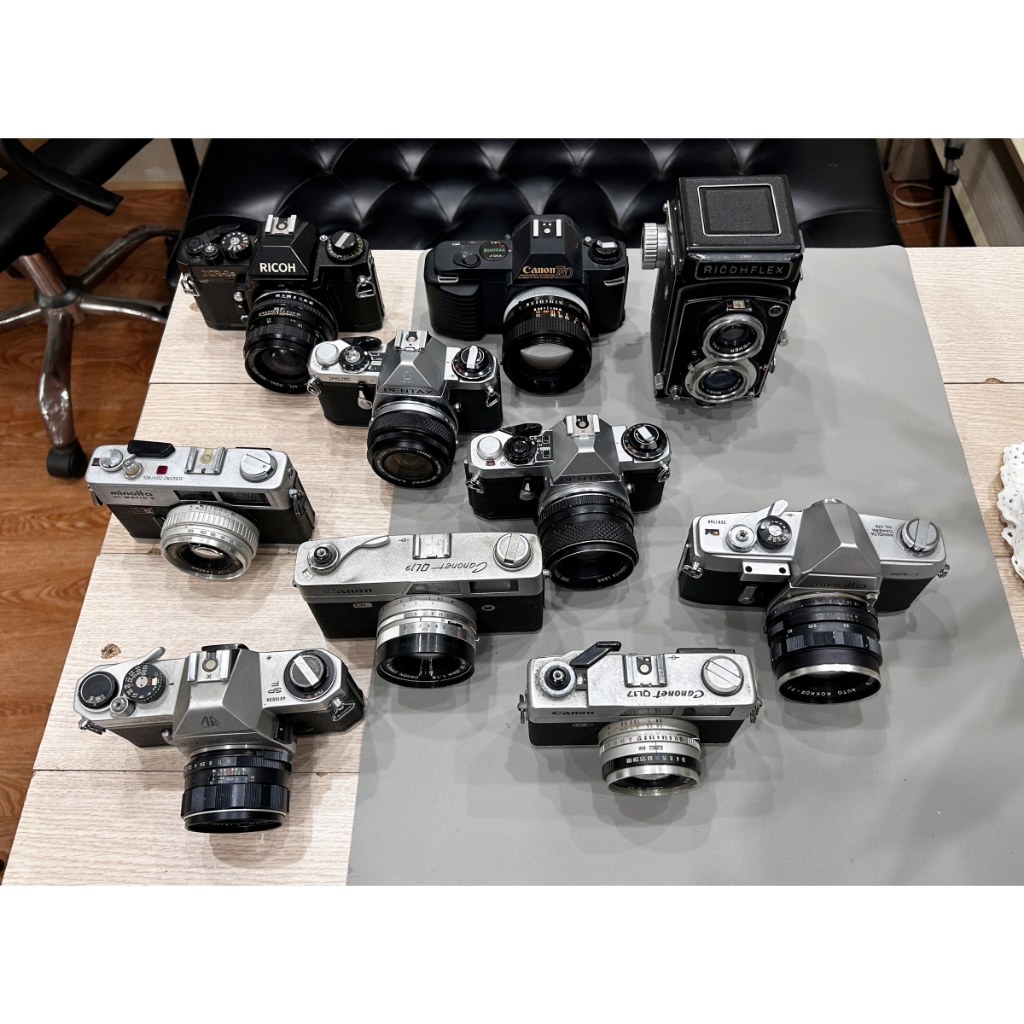 máy ảnh cổ dùng trưng bày/decor 01