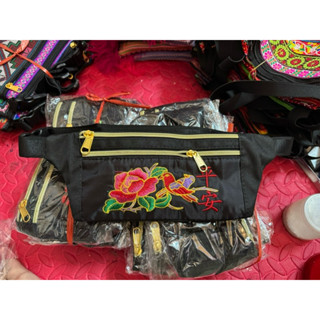 Túi đeo hông thêu hoa 3 ngăn khoá vàng cao cấp, túi đeo đi chợ, tập thể dụng tiện dụng