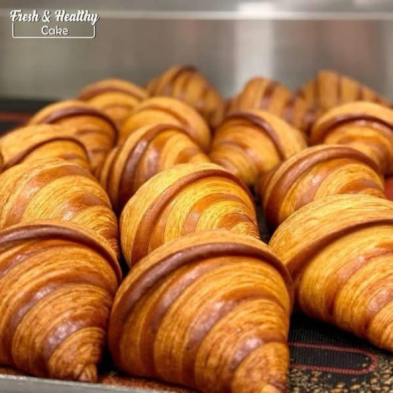 Bánh Croisant 242kcal
