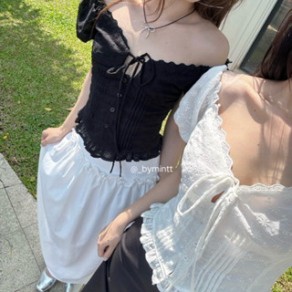 MOR TOP | Áo trễ vai tay phồng viền ren phối nơ phong cách năng động mùa hè | Bymintt