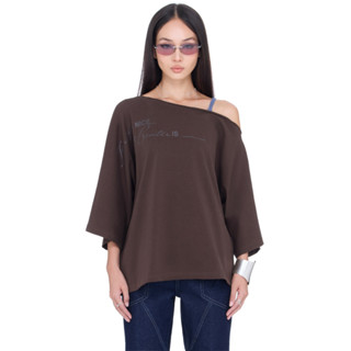 Áo thun nữ lệch vai tay lửng - BEUTER Spiritual Advisor Brown Off Shoulder T-Shirt