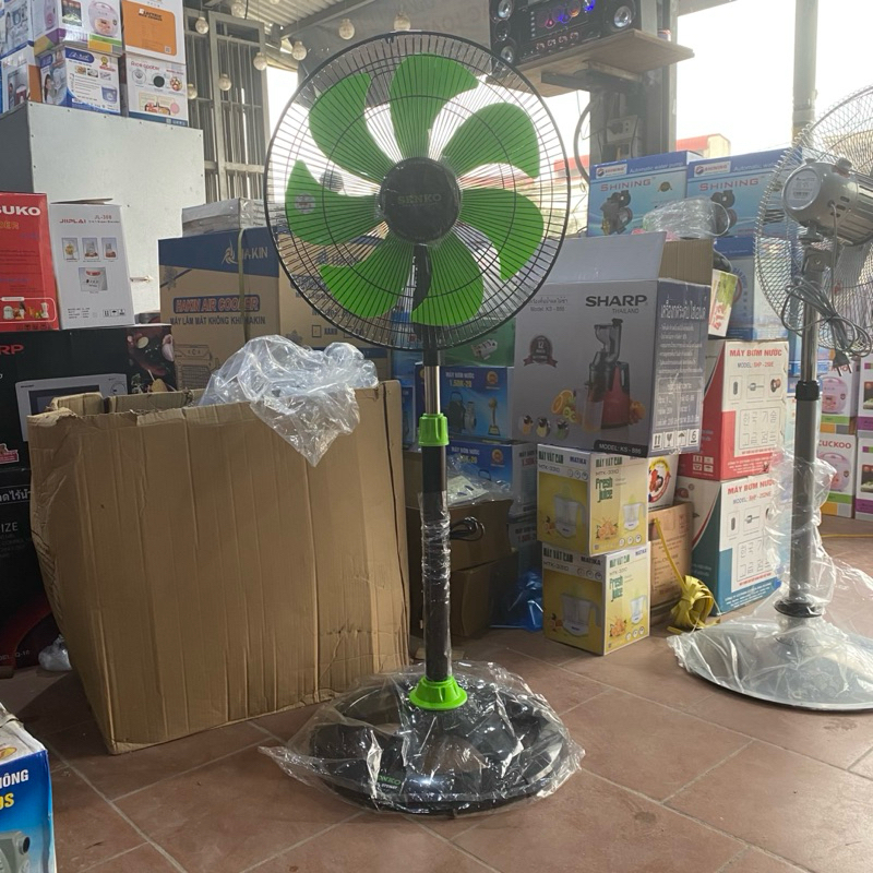 Quạt Đứng Thân Sắt Senko DTS1607,Hàng Chính Hãng