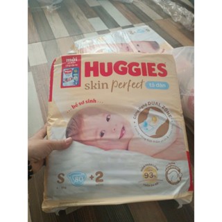   Tặng 2 miếng  Tã Bỉm dán sơ sinh Huggies Skin Perfect S80 - 80 miếng 
