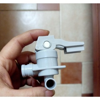 Vòi cây nước nóng lạnh bên lạnh