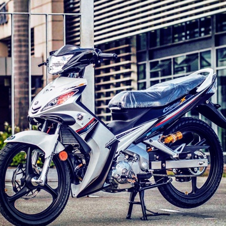 Tem 3 lớp Exciter nhỏ Crypton X 135 trắng đỏ xanh đen nổi bật
