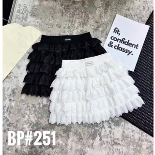 CHÂN VÁY TẦNG PHỐI REN TAG MIU HÀNG QCL1 MS18251