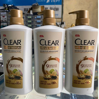Dầu Gội Sạch Gàu Clear 9 Thảo Dược Cổ Truyền 630g