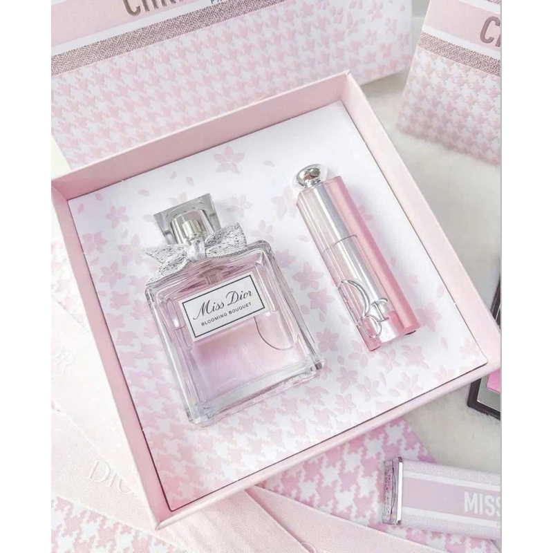 Set Miss Dior Blooming Bouquet EDT 50ml + Son dưỡng Lip Glow 001
