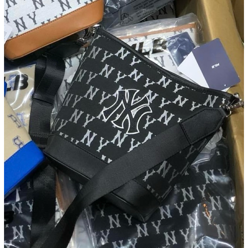 Túi M.LB Big Classic Monogram Jacquard New Bucket Bag New York Yankees