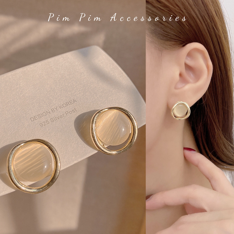 Bông Tai Nữ Tròn Viền Vàng Sang Trọng – Khuyên Tai Hàn Quốc, Phụ Kiện Nữ Tính Thanh Lịch