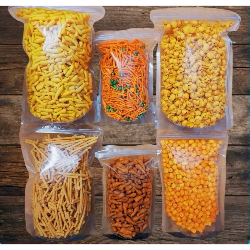 COMBO 1,8KG 6 Món Snack Bim Bim 6 Vị Khác Nhau Bao Gồm : Nui Chiên -Tăm Đậu -Ngó sen -Quẩy đùi gà -BimBim Cá -Xương Chó