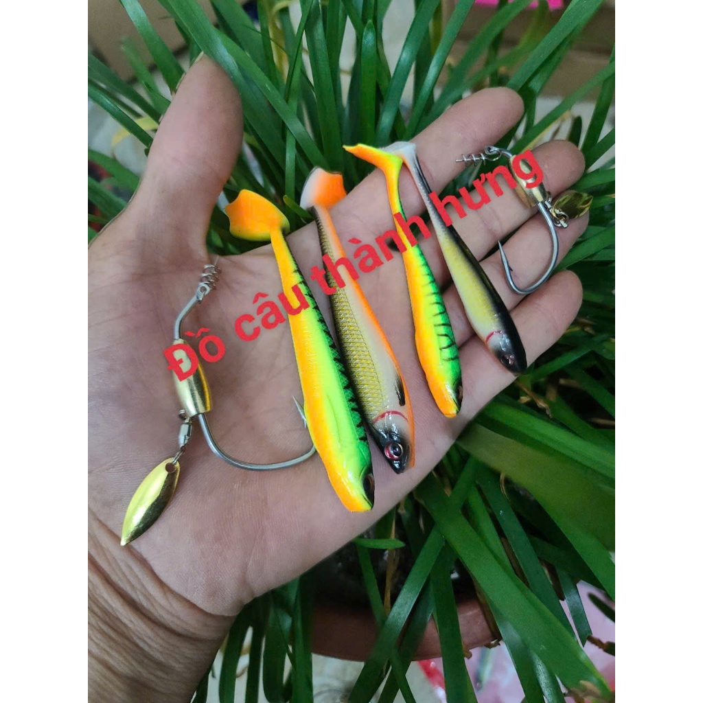 combo mồi mềm câu lure .gồm 1 lưỡi ar15 + 2 mồi mềm nff .và combo 1 lưỡi +1 mồi nff .shop có bán lẻ 
