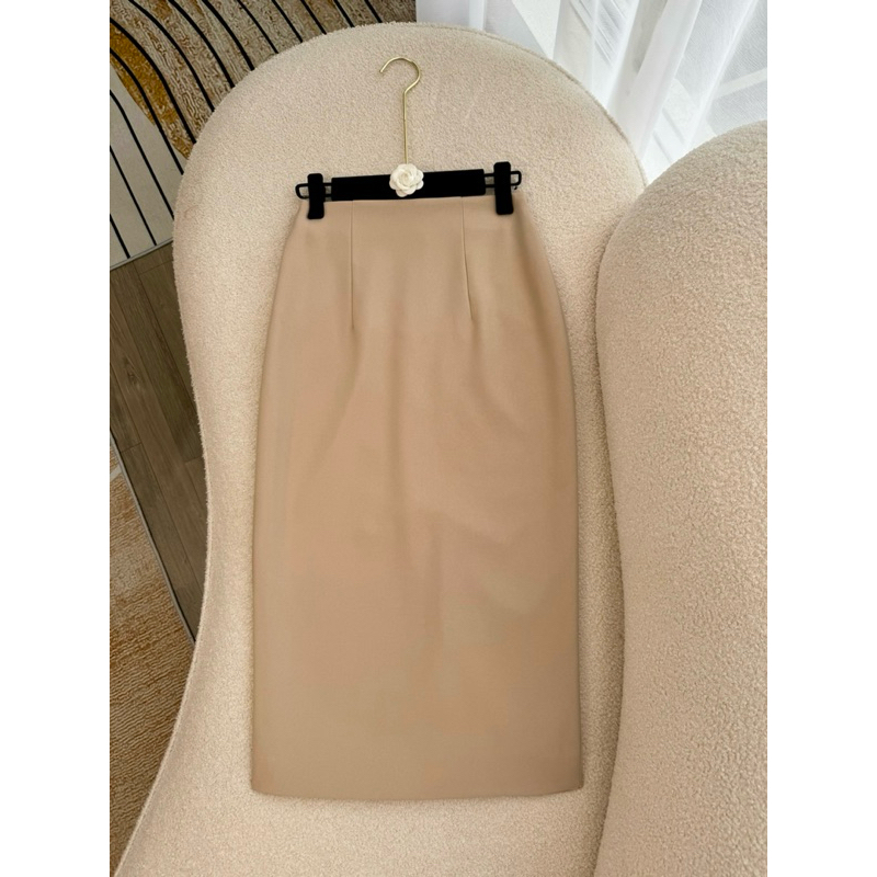 [ MERCIE ] CHÂN VÁY 2 LỚP DÁNG BÚT CHÌ CÔNG SỞ XẺ SAU MÀU BE