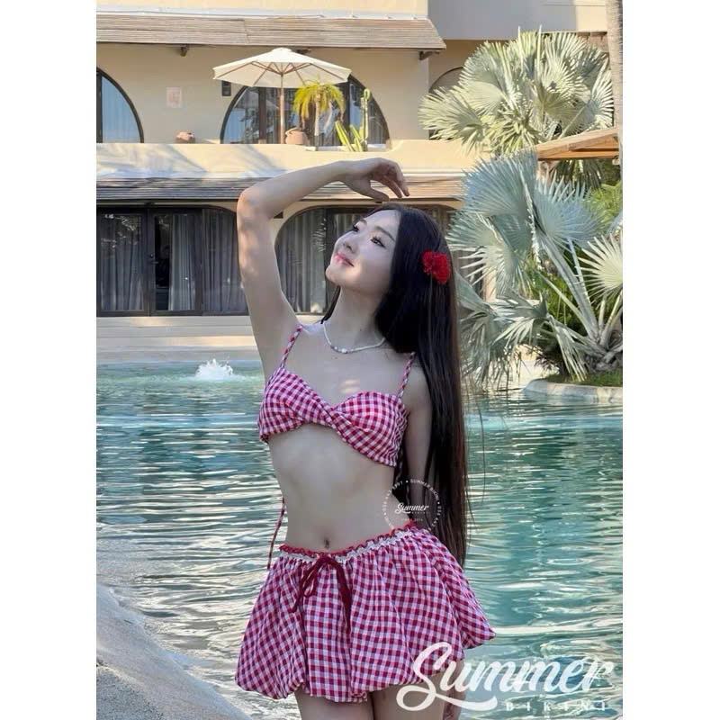 Set bộ đồ đi biển 2 chi tiết áo bikini mix chân váy kẻ karo, set bikini hai mảnh tiểu thư sang chảnh | BigBuy360 - bigbuy360.vn