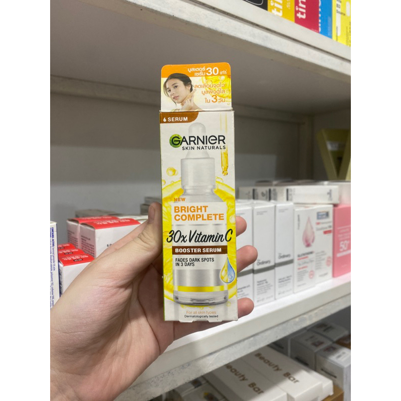 Serum dưỡng sáng da mờ thâm Garnier