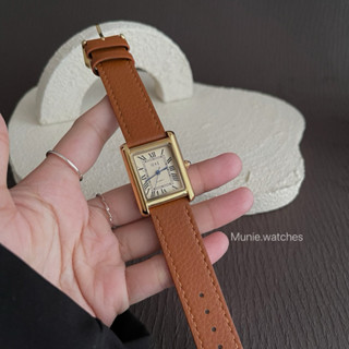 Đồng Hồ Nữ Mặt Chữ Nhật Dây Da Bảng To Mặt Số La Mã IEKE Retro Cổ Điển